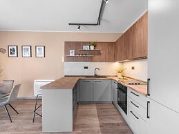 Stylish Apartment With Private Swimming Pool