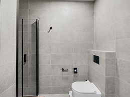 Stylish Apartment With Private Swimming Pool