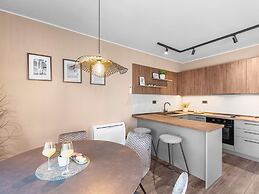 Stylish Apartment With Private Swimming Pool