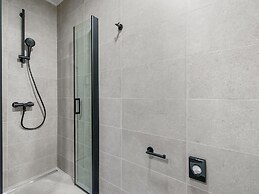 Stylish Apartment With Private Swimming Pool