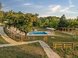 Agriturismo Borgo Pulciano in Montone