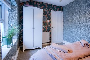 Lobster Cottage - 3 Bedroom Cottage - Tenby