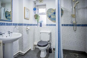 Lobster Cottage - 3 Bedroom Cottage - Tenby