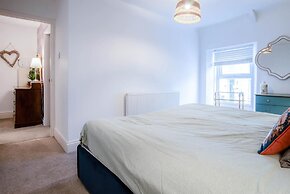 Lobster Cottage - 3 Bedroom Cottage - Tenby