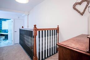 Lobster Cottage - 3 Bedroom Cottage - Tenby