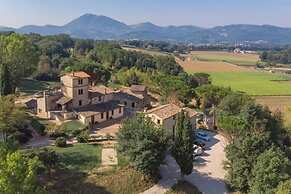 Agriturismo Borgo Pulciano in Montone