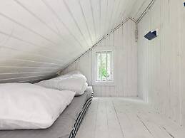 6 Person Holiday Park Home in Malling