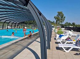 6 Person Holiday Park Home in Malling