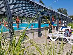 6 Person Holiday Park Home in Malling