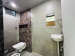 Hotel Padmawati Palace