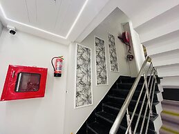 Hotel Padmawati Palace