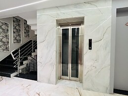 Hotel Padmawati Palace