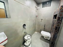 Hotel Padmawati Palace