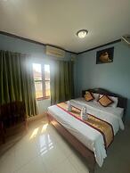 Khampaseuth Hotel
