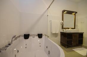 Okwin Resort