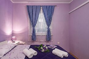 Seaview House Apartments