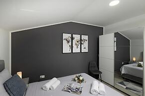 Seaview House Apartments