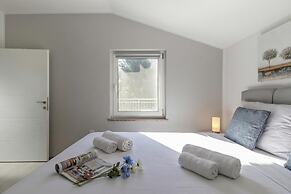 Seaview House Apartments