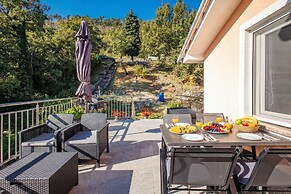 Seaview House Apartments