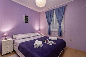 Seaview House Apartments