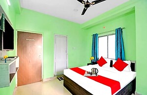 Goroomgo Dark N Dream Kolkata