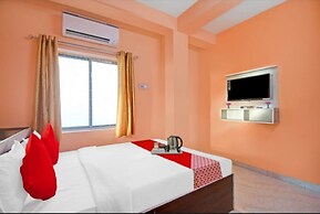 Goroomgo Dark N Dream Kolkata