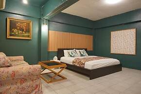 GO INN The Grand Palace