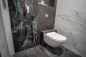 Sunbright Rooms Residency Hotel