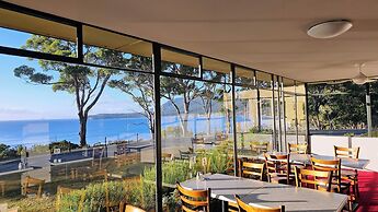 Lufra Beachside Hotel