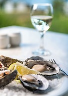 Lufra Beachside Hotel