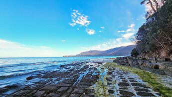 Lufra Beachside Hotel