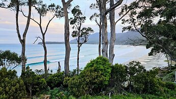 Lufra Beachside Hotel