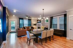 Booking Fast 12 Beds-large Yard