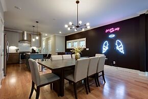 Booking Fast 12 Beds-large Yard