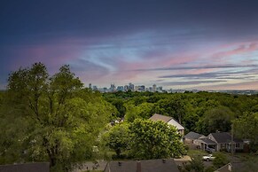 East Nash Double - 26 Beds Booking Fast