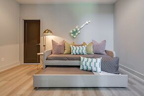 East Nash Double - 26 Beds Booking Fast