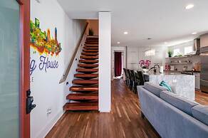 Dolly s Big House - 18 Beds Skydeck Views