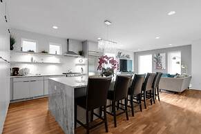 Dolly s Big House - 18 Beds Skydeck Views