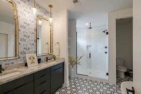 Dolly s Big House - 18 Beds Skydeck Views