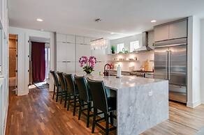 Dolly s Big House - 18 Beds Skydeck Views