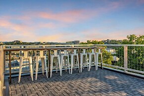 Dolly s Big House - 18 Beds Skydeck Views