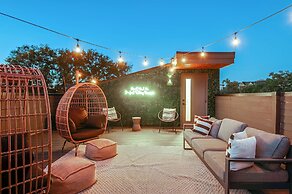 Close to the Gulch - Book Today