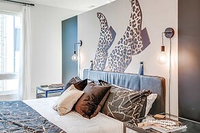 Close to the Gulch - Book Today