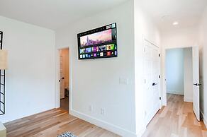 Close to the Gulch - Book Today