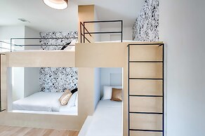 Close to the Gulch - Book Today