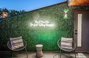 Close to the Gulch - Book Today