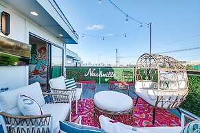 Sky High Cowgirl Luxe 4BR w Rooftopdeck Karaoke