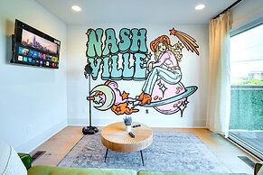 Sky High Cowgirl Luxe 4BR w Rooftopdeck Karaoke