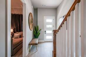 Large Group Lux 3mi Downtown - Rooftop City Views