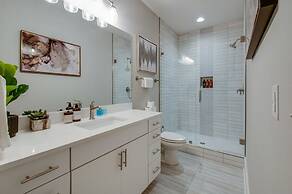 Large Group Lux 3mi Downtown - Rooftop City Views